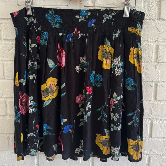 New Old Navy Skirt Large - Picture 3 of 13